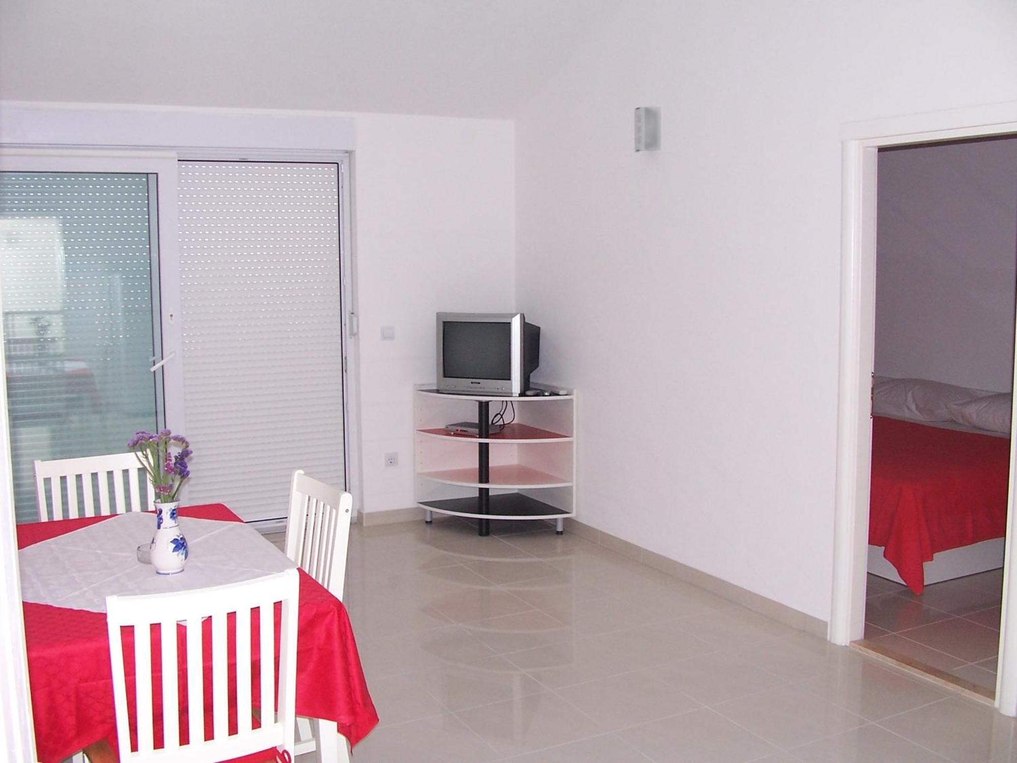 Apartments Perdijic Nemira オミシュ エクステリア 写真